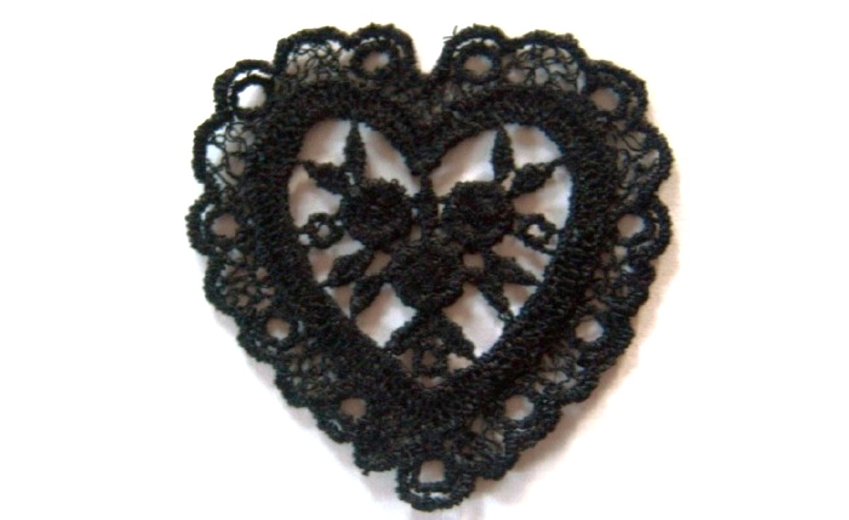 Black Heart Venise Lace Applique