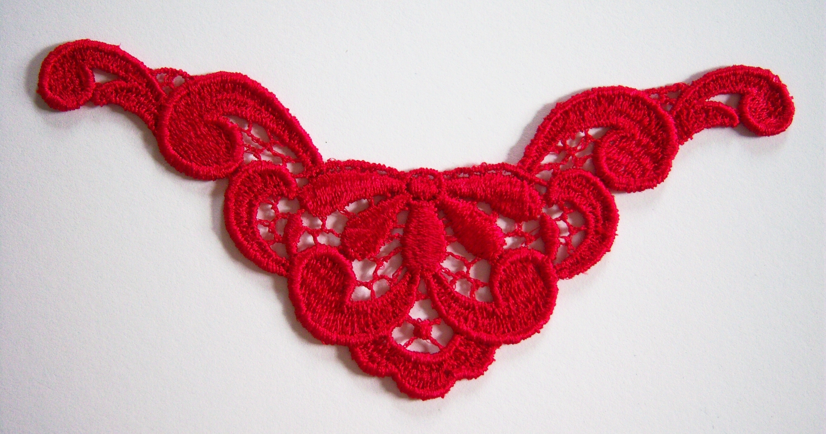 Red Scroll Venise Lace Applique