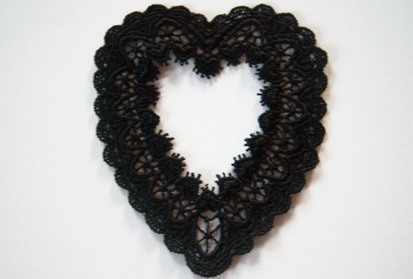 Black Open Heart Venise Lace Applique