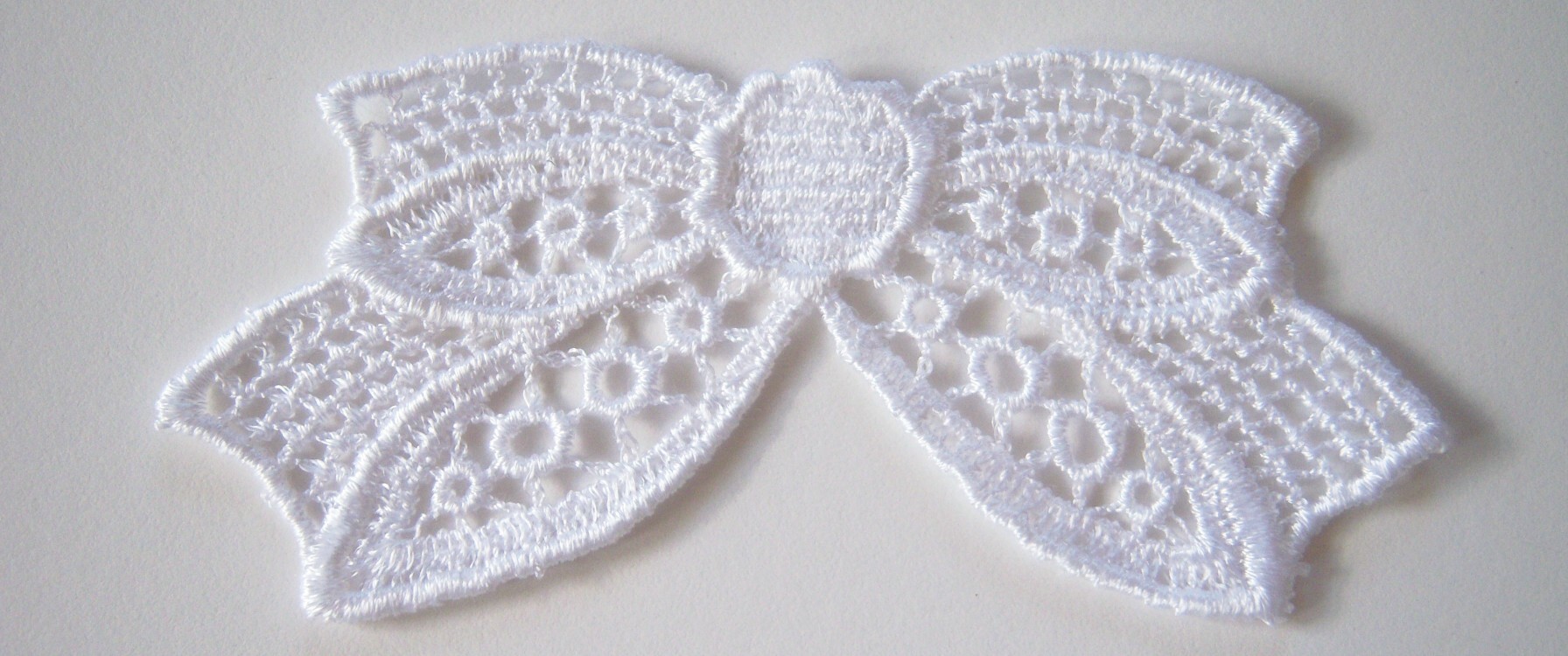 White Bow Venise Lace Applique