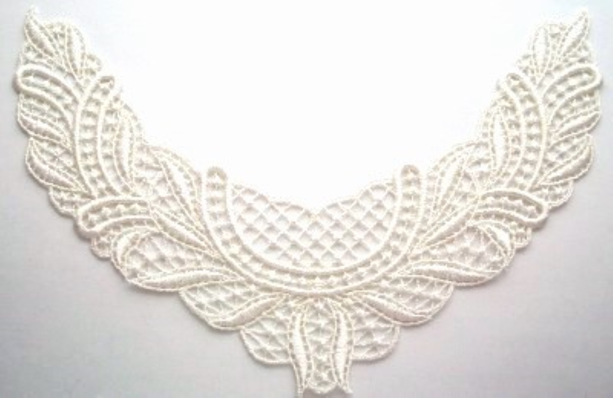 Light Ivory Venise Lace 2 3/4" x 10 1/2" Yoke