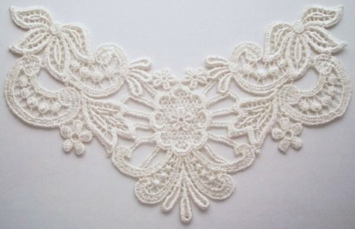 Light Ivory Scroll Venise Lace Applique