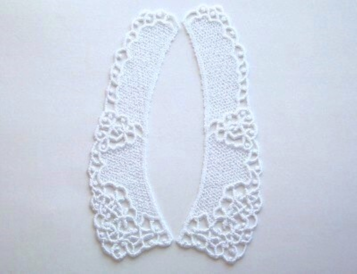 White Venise Lace 4" x 6 1/2" Collar