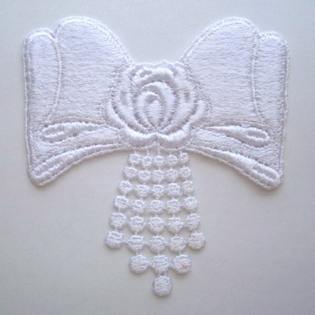 White Heavy Bow Venise Lace Applique