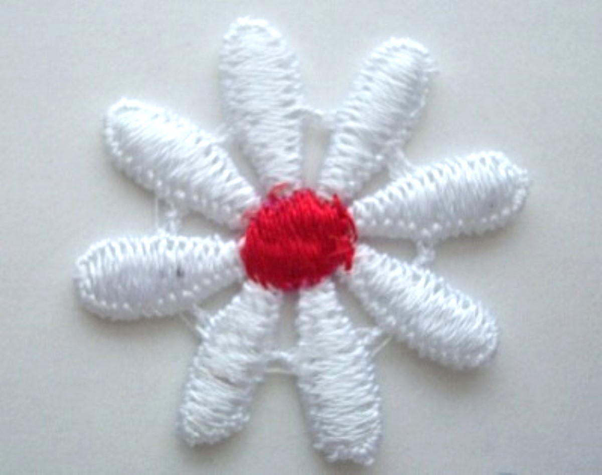 White/Red Daisy Applique