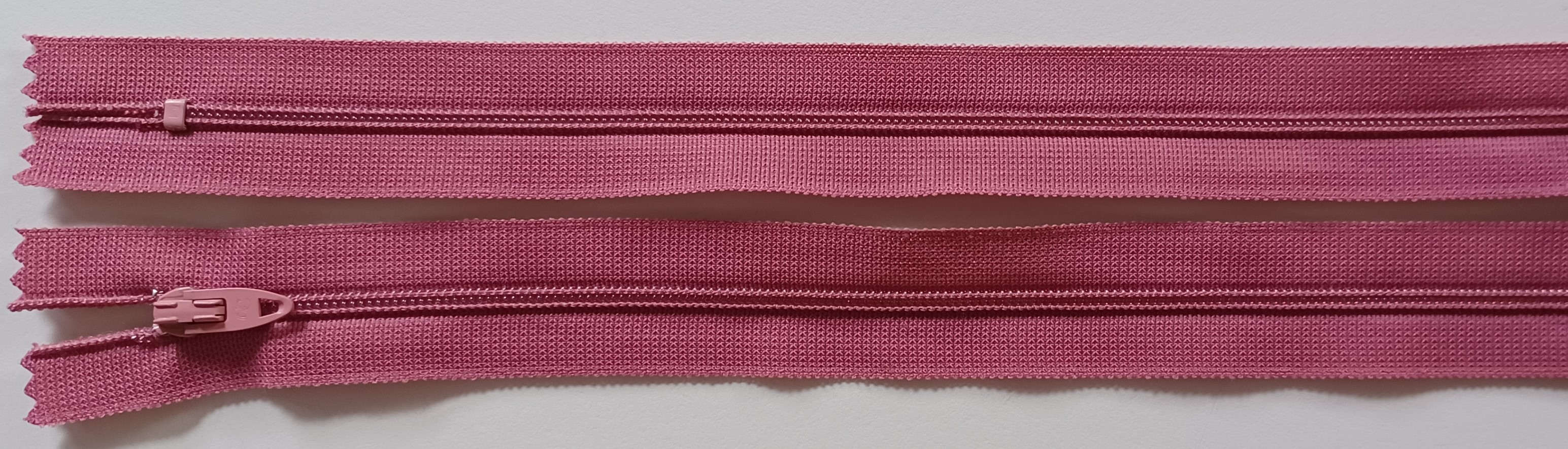 Coats & Clark 8.5" Dusty Rose Nylon Coil Zipper