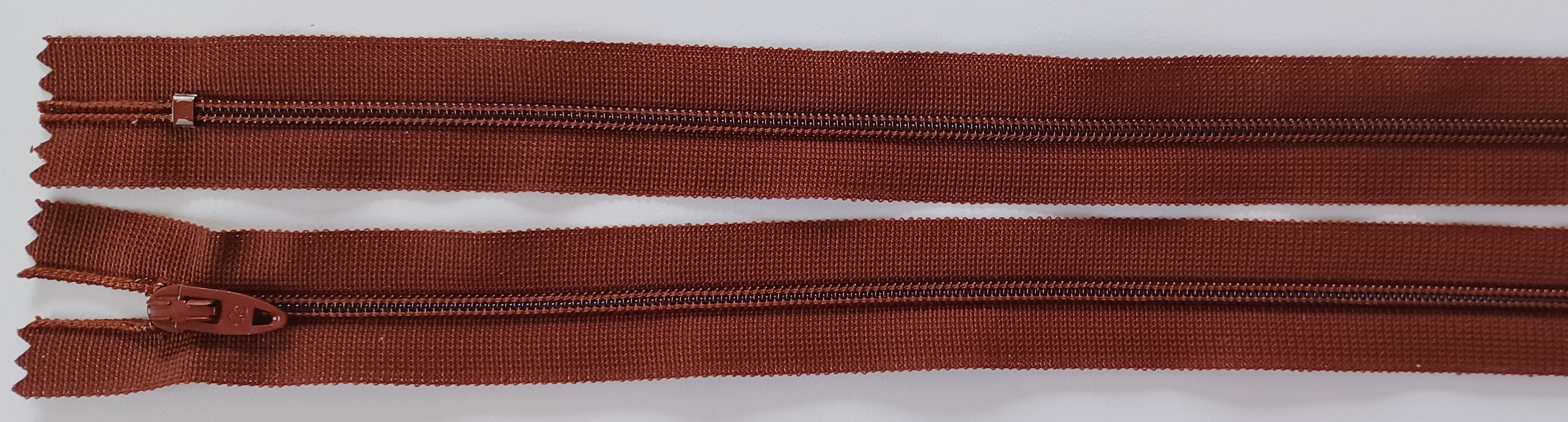 Coats & Clark 8.5" Guernsey Nylon Coil Zipper