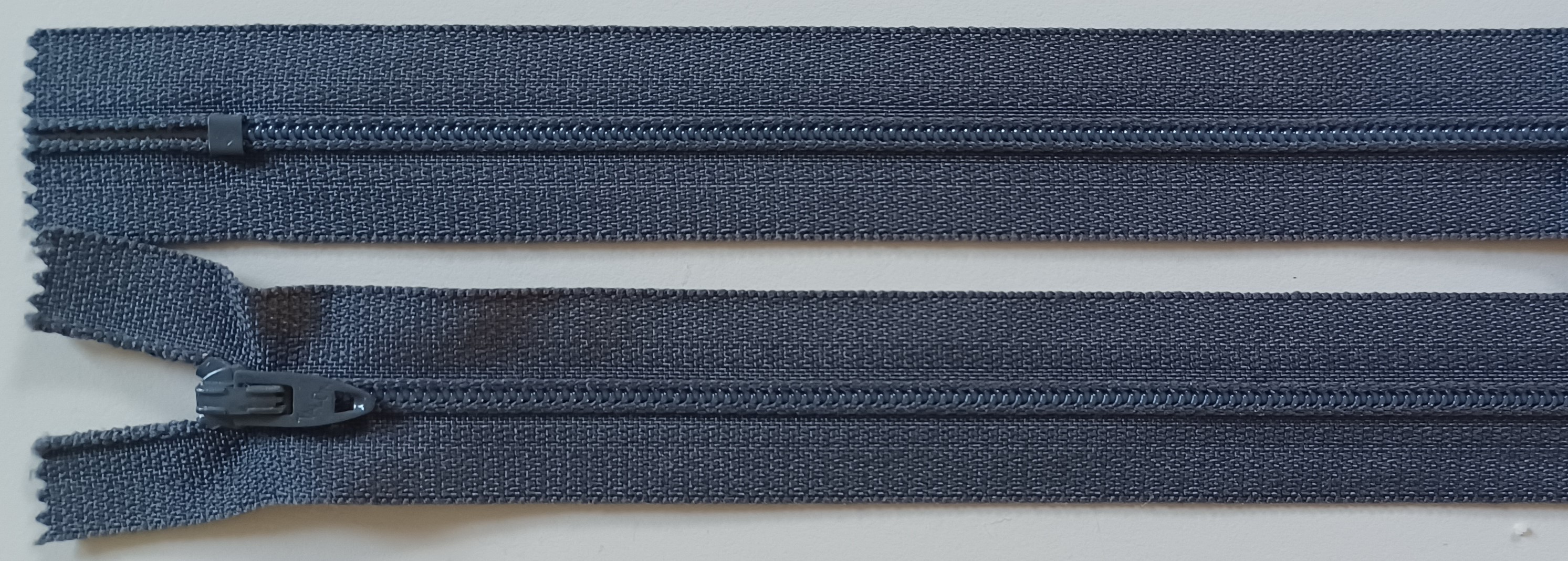 Talon 7" Nylon Coil Zipper