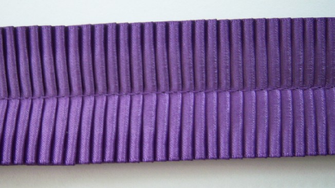 Grape 1 1/2" Two Face Pleated Satin